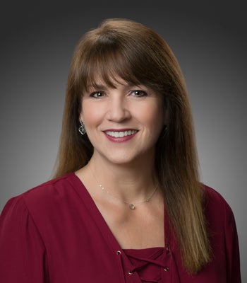 Portrait of Amanda Davis, REALTOR ®.