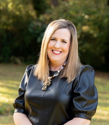 Portrait of Vanessa Hackleman, Realtor®, MRP,  AHWD,  ePRO, PMN.