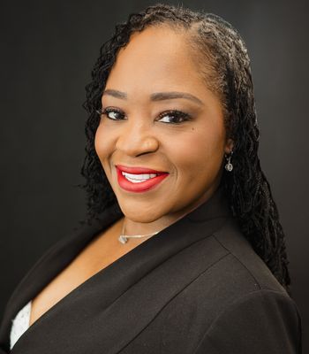 Portrait of Laketra Williams, Realtor®.