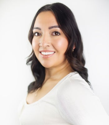 Portrait of Miranda Hipple, Realtor®.